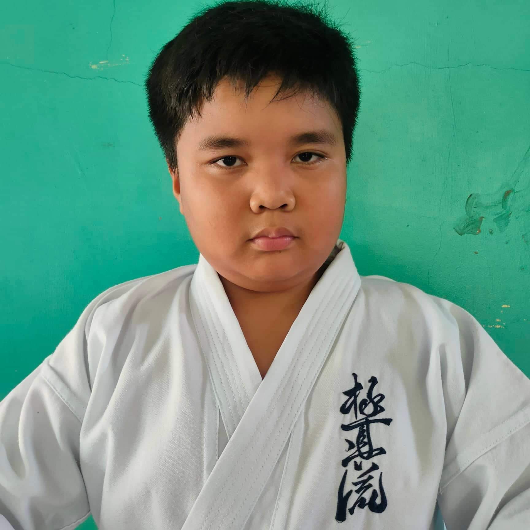 Adam Gavinn  Mendoza